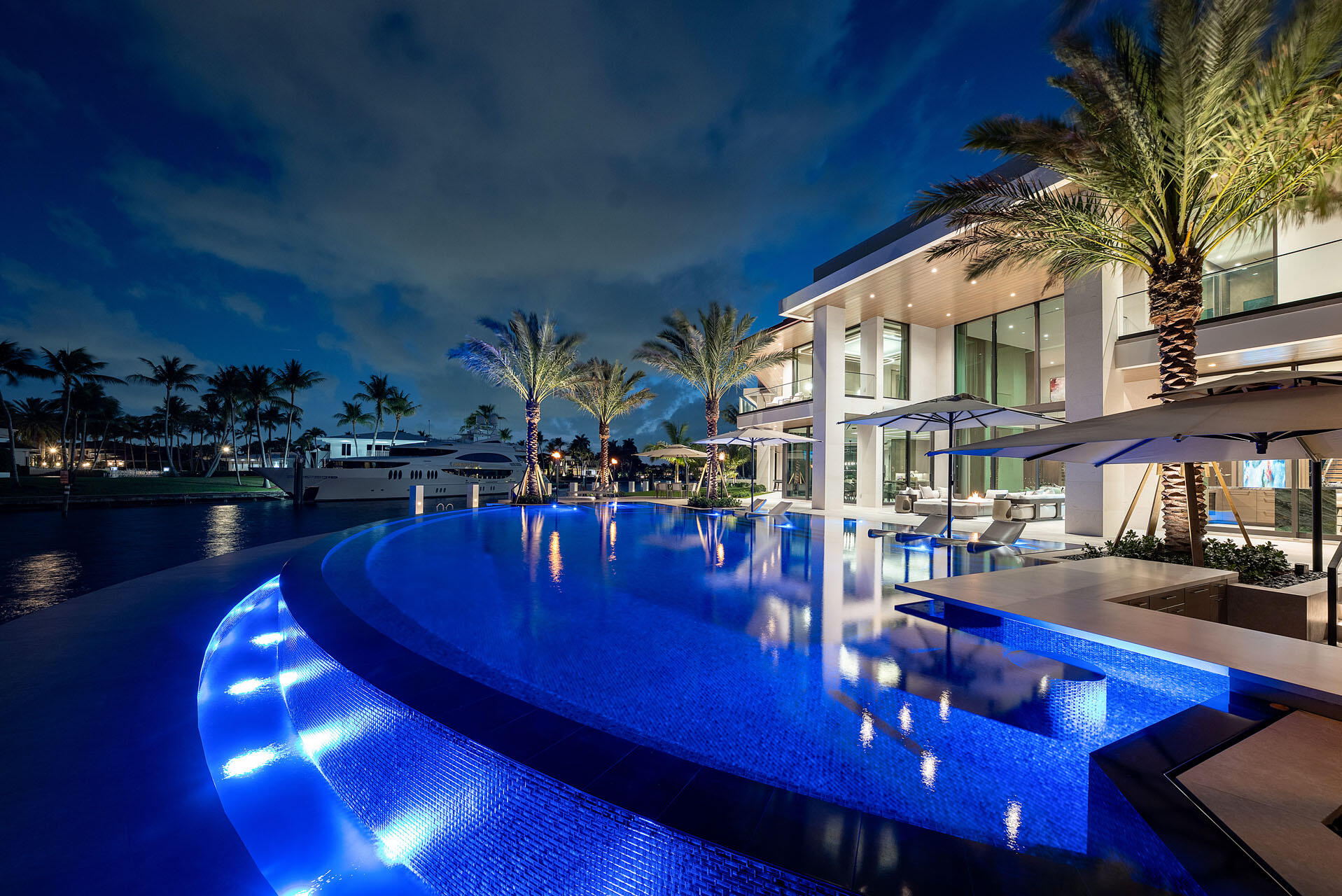 2500 E Maya Palm Drive