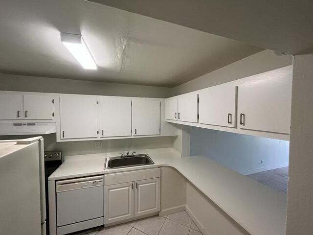 VERSAILLES GARDENS CONDO - Residential Lease