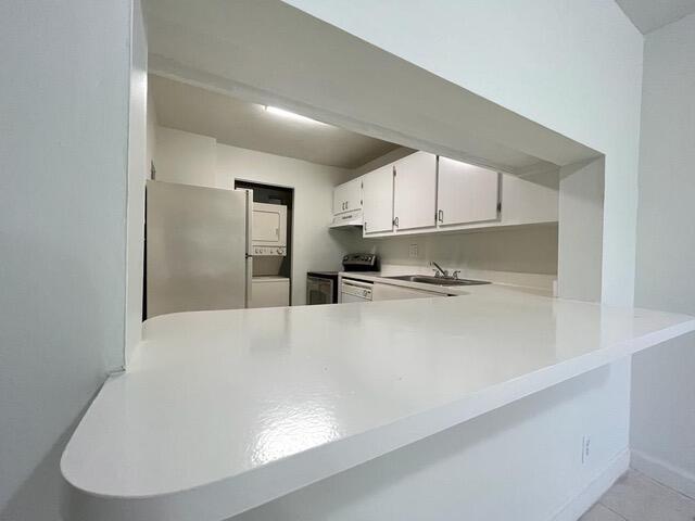 VERSAILLES GARDENS CONDO - Residential Lease