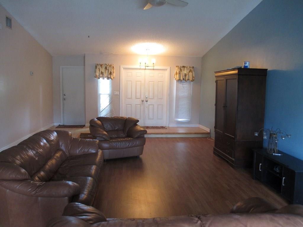 CYPRESS LAKES - Residential