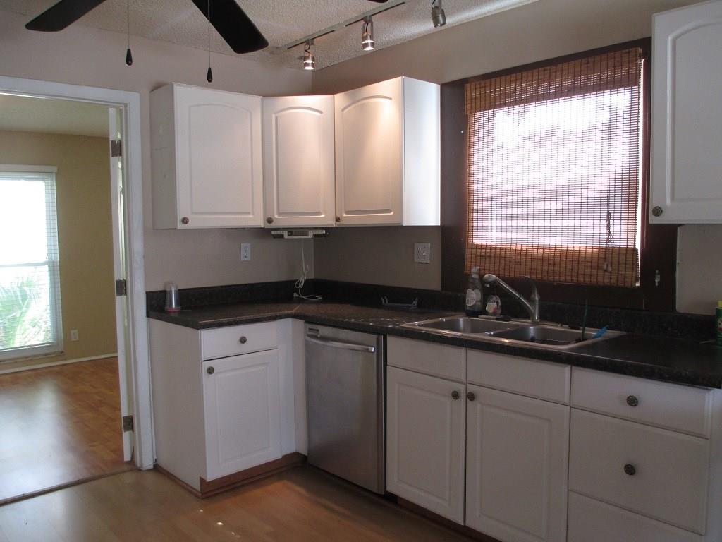 CYPRESS LAKES - Residential