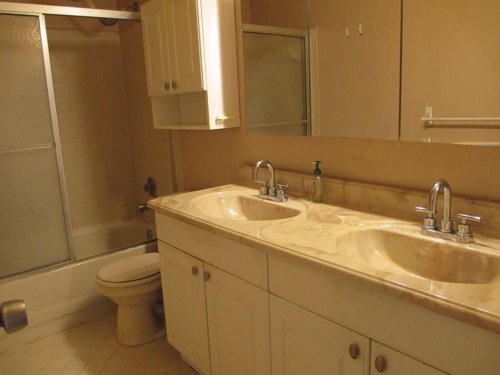 CYPRESS LAKES - Residential
