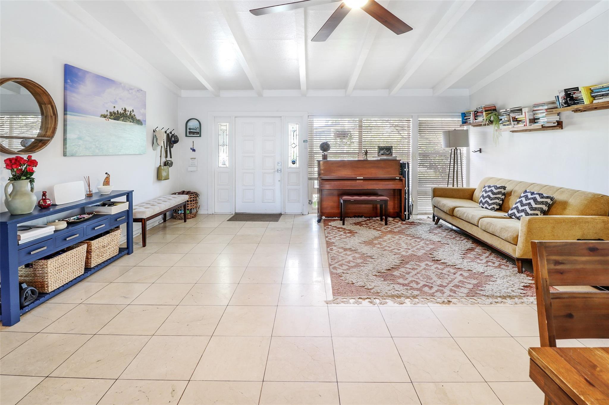 Lauderdale Isles 2 35-33 - Residential