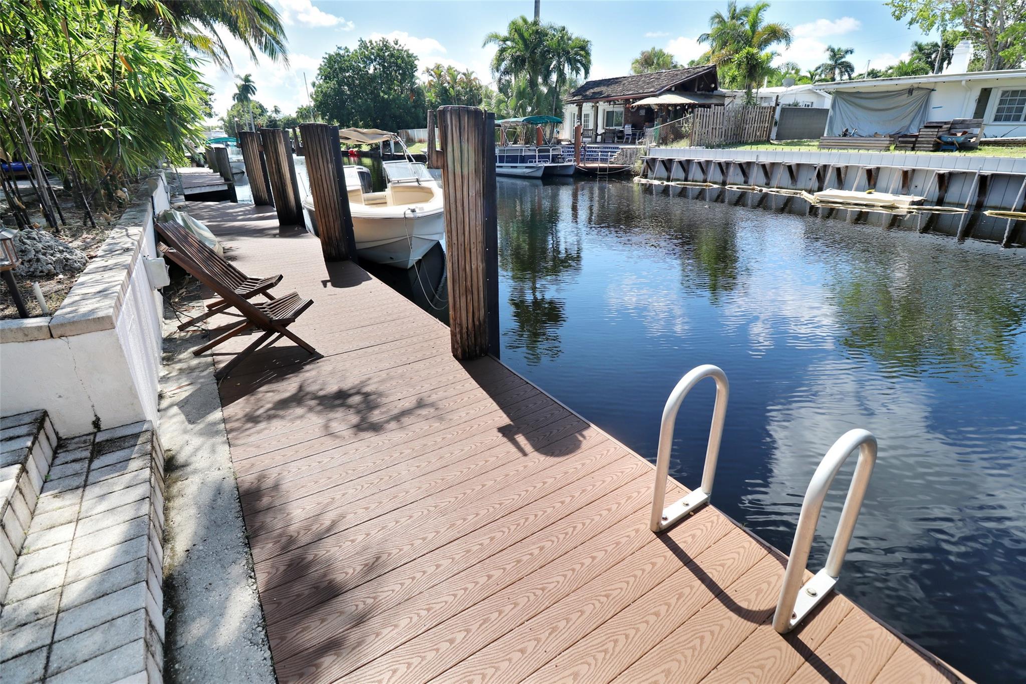 Lauderdale Isles 2 35-33 - Residential