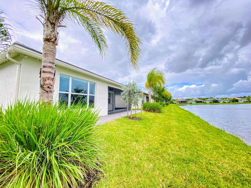 Photo of 11377 SW Willow Lane, Port Saint Lucie, FL 34987 (MLS # R11104726)