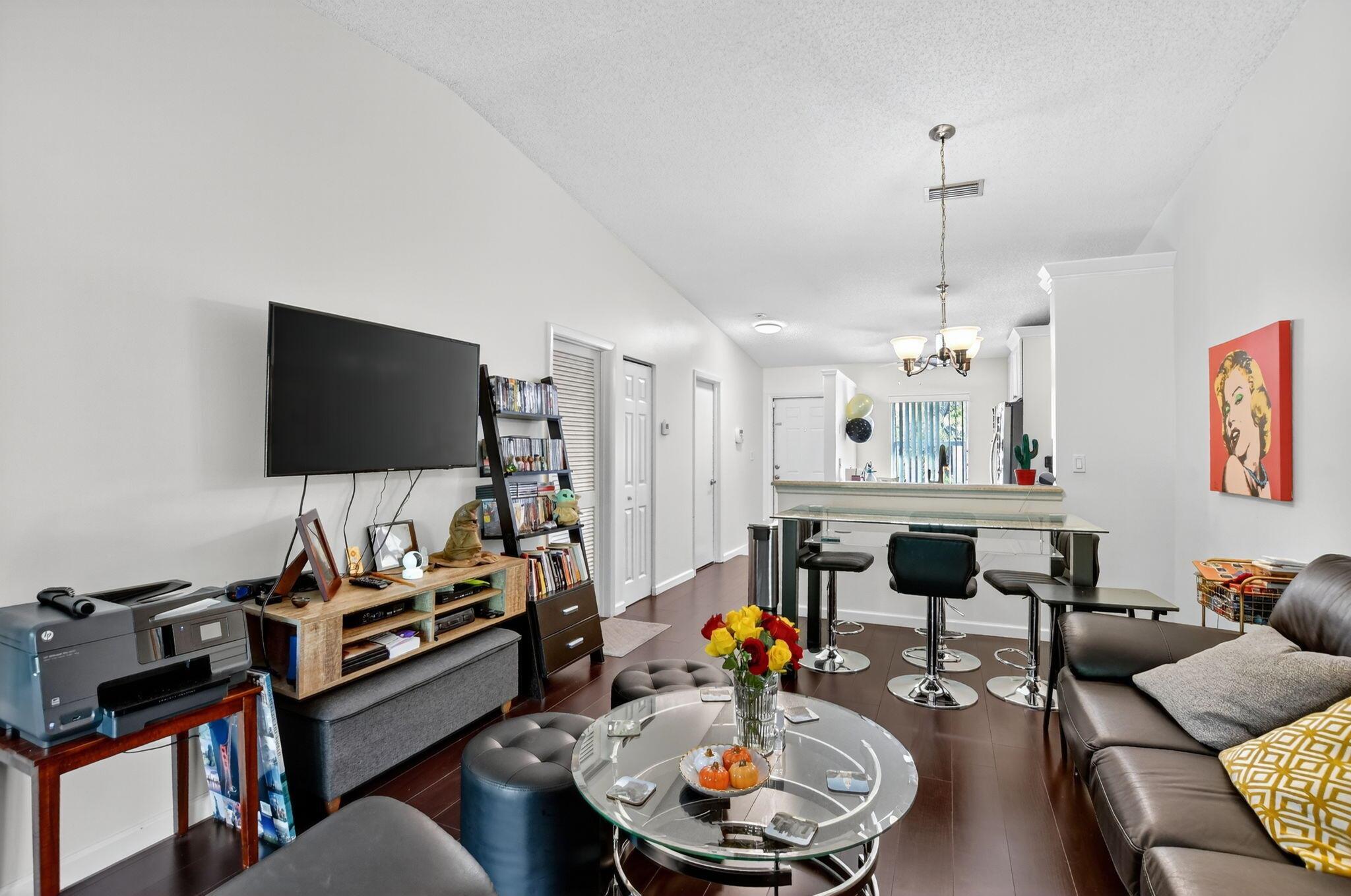 WHISPER WALK - Residential Lease