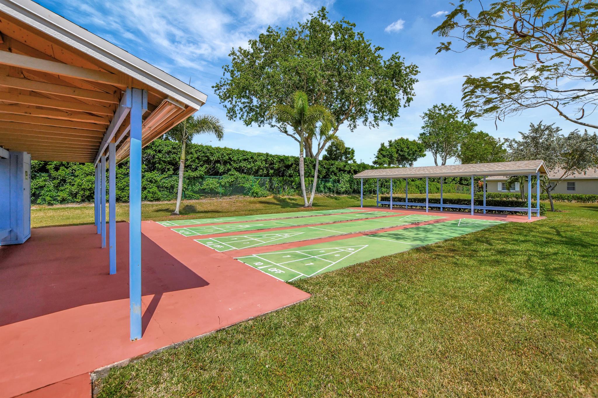 WHISPER WALK - Residential Lease