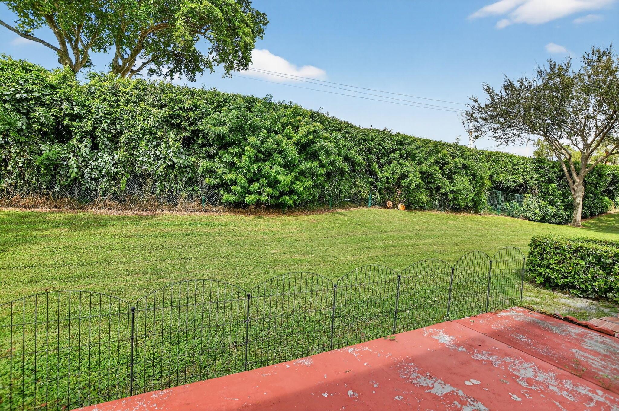 WHISPER WALK - Residential Lease