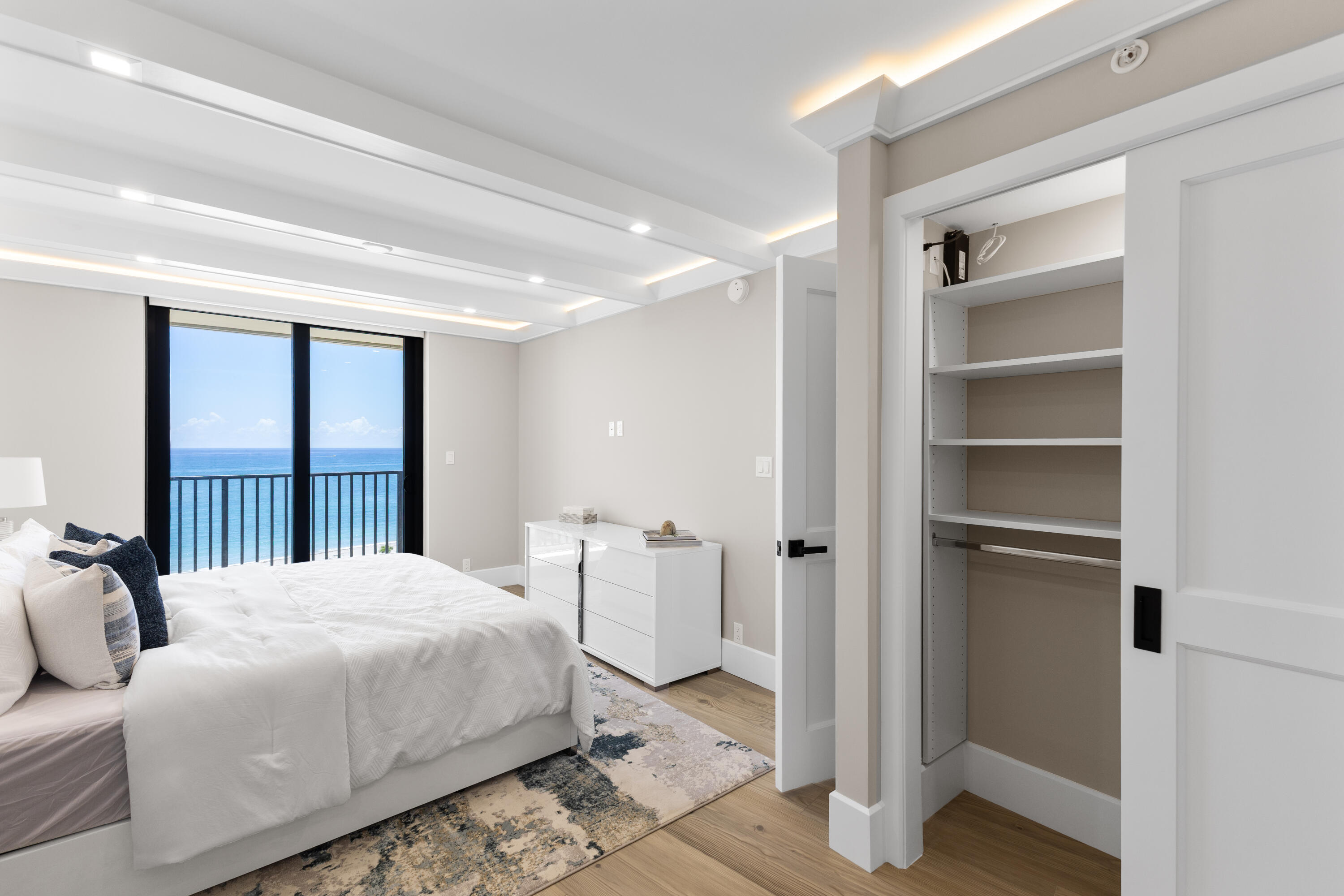 OCEAN TRAIL CONDO IV - Residential