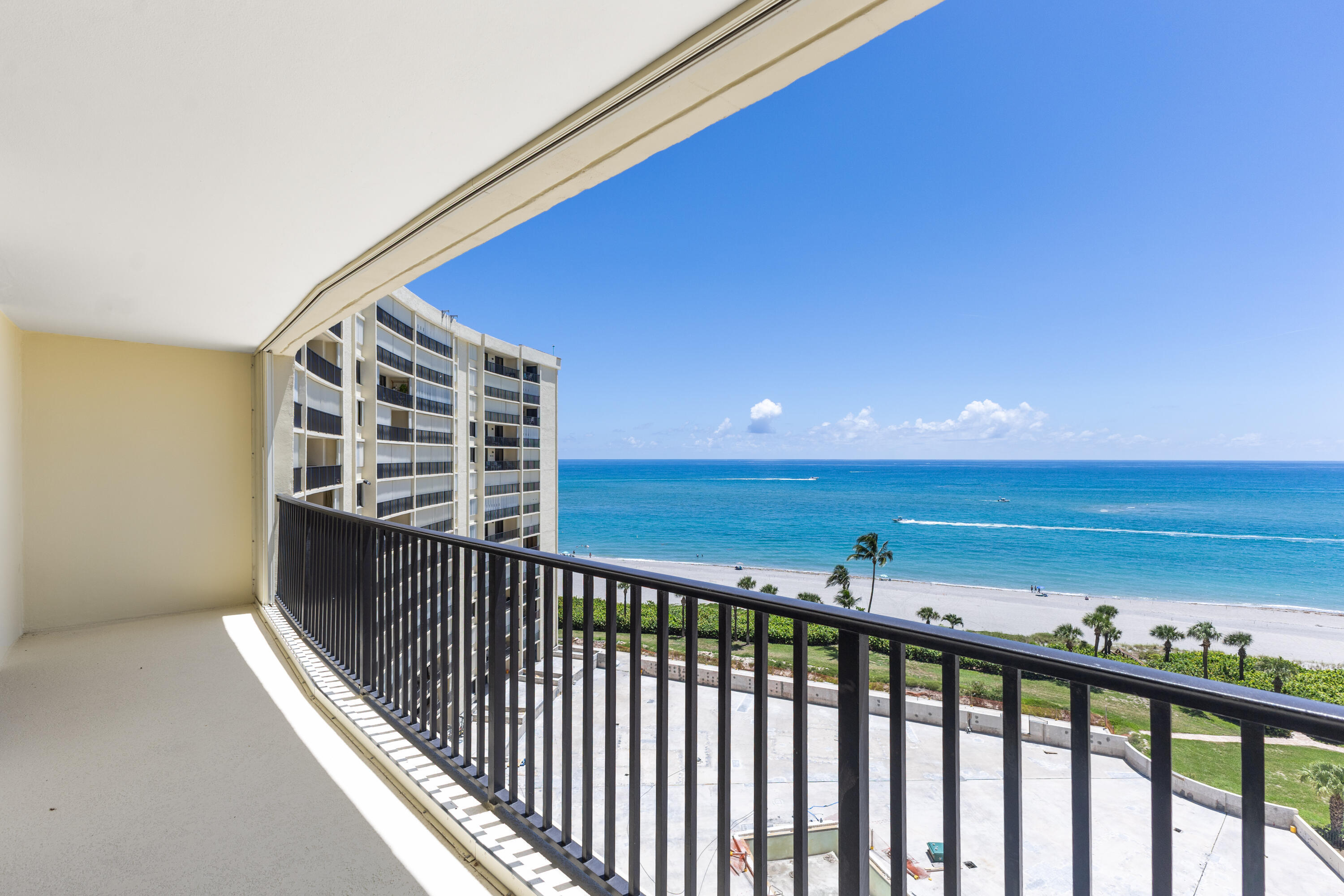 OCEAN TRAIL CONDO IV - Residential