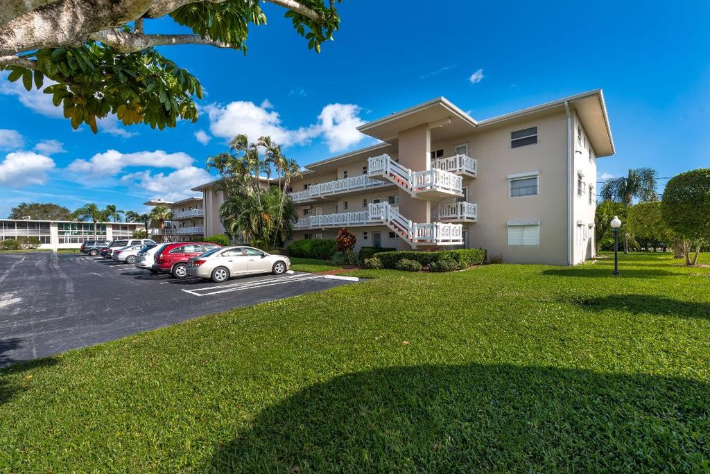 Photo of 2991 Garden Drive S #106, Lake Worth, FL 33461 (MLS # R11152920)
