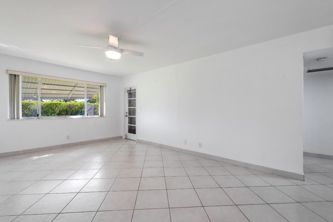 LAKE CLARKE GARDENS - Residential