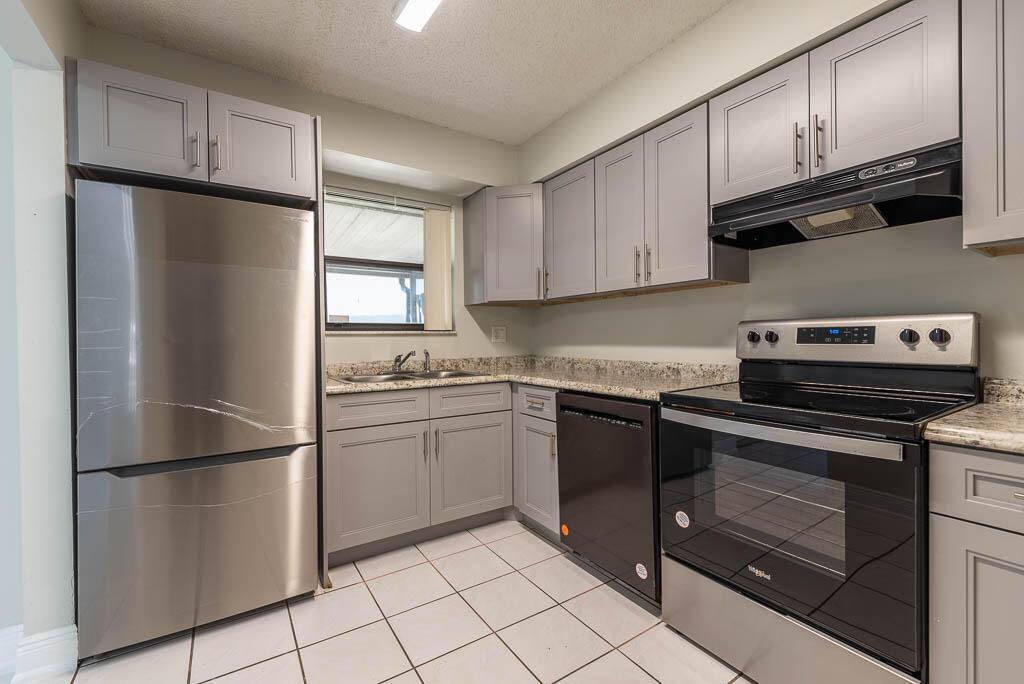 CANALAKE REPLAT - Residential Lease