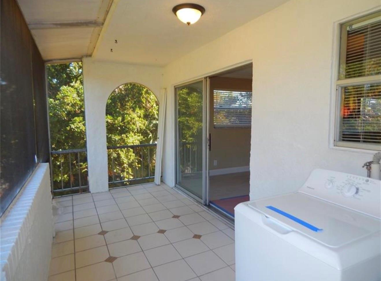 1100 SE 4th Avenue 27