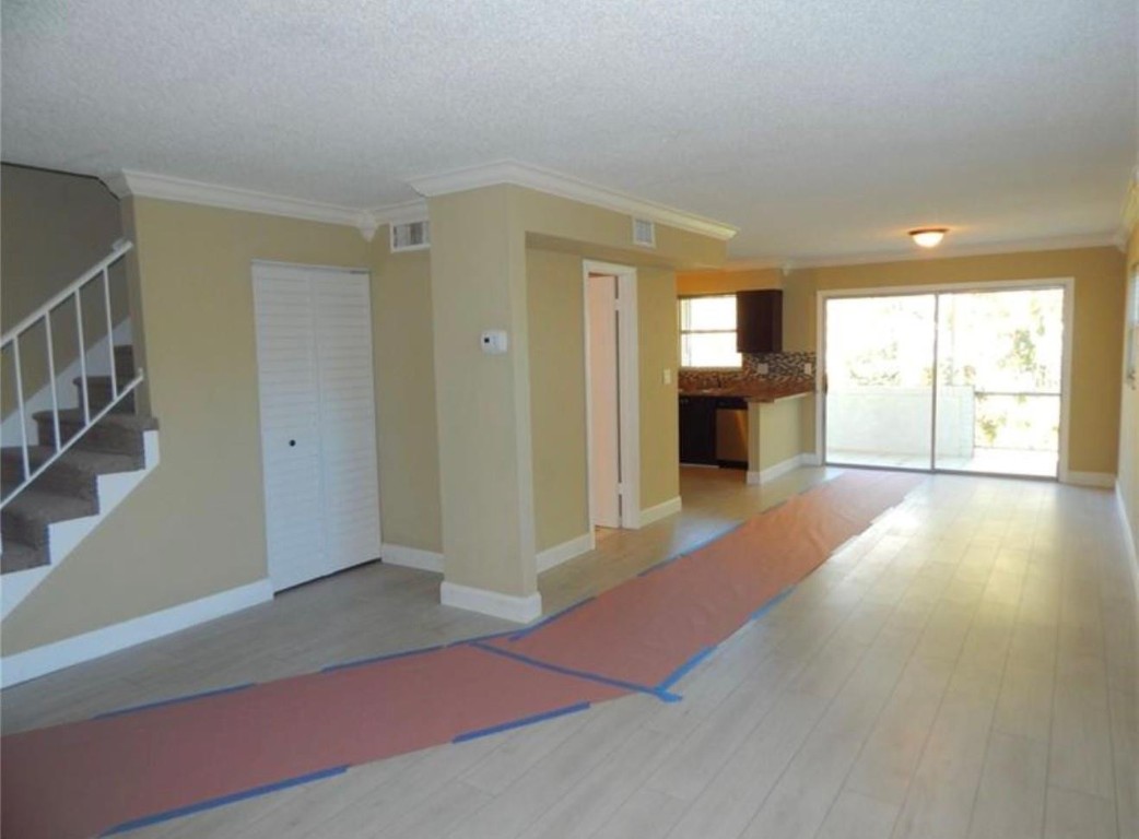 1100 SE 4th Avenue 27