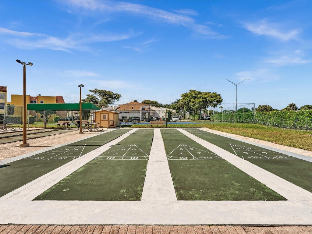 Royal Park Gardens - Residential