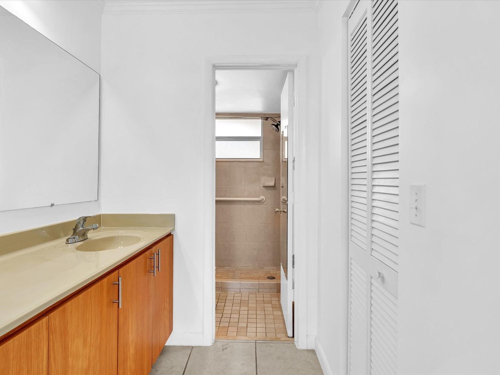 Royal Park Gardens - Residential