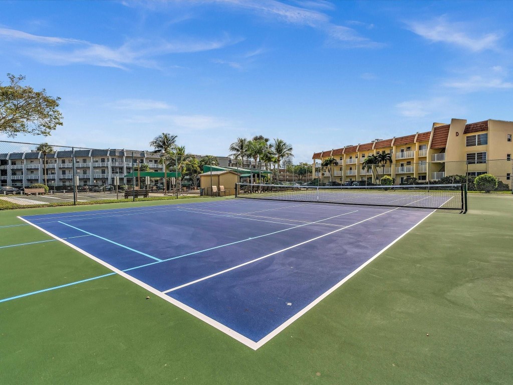 Royal Park Gardens - Residential