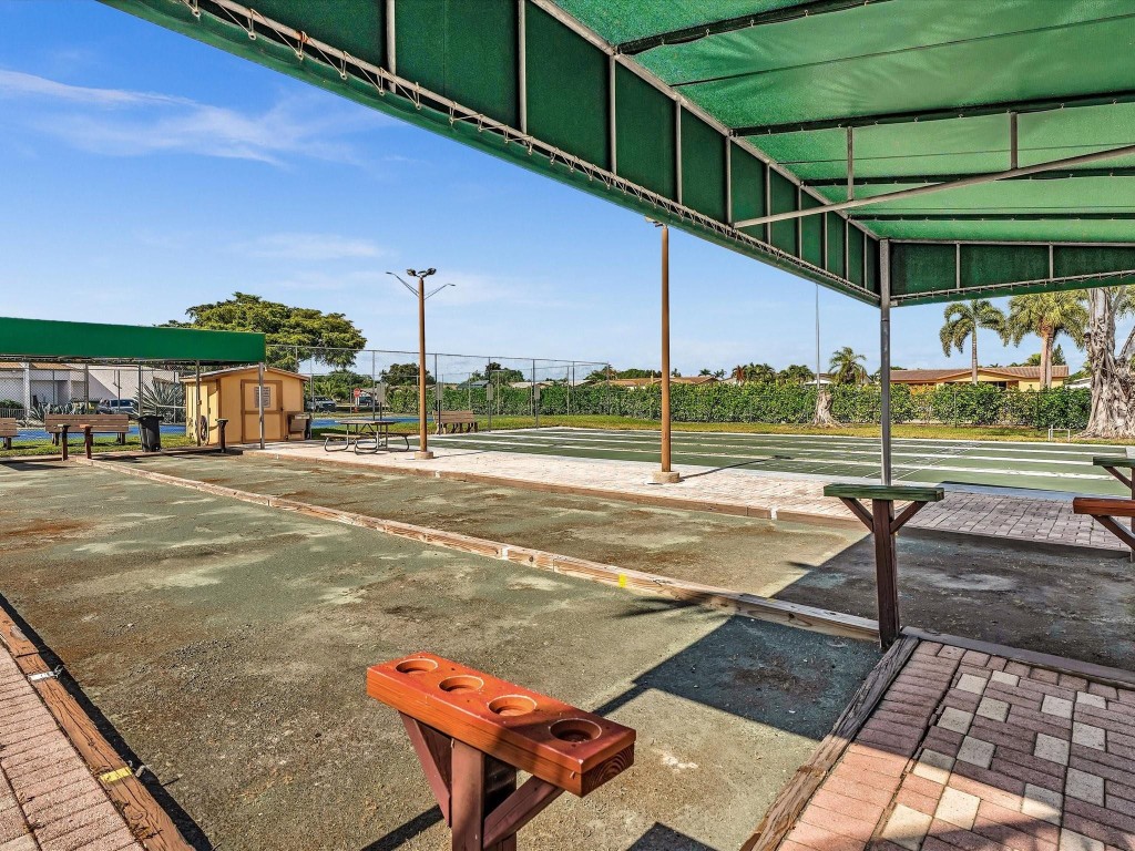 Royal Park Gardens - Residential