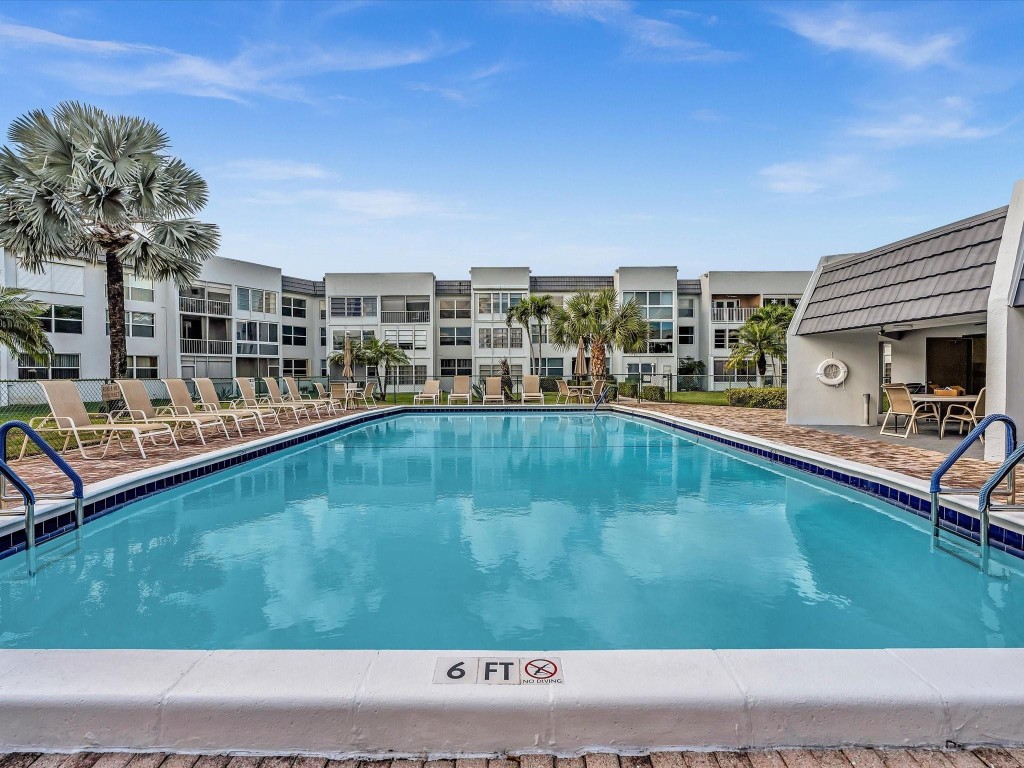 Royal Park Gardens - Residential