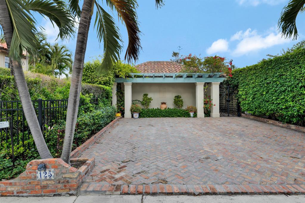 ROYAL PARK - Residential