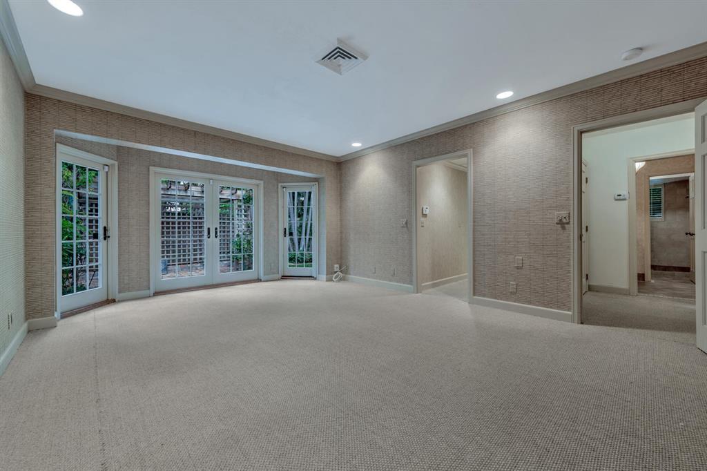 ROYAL PARK - Residential