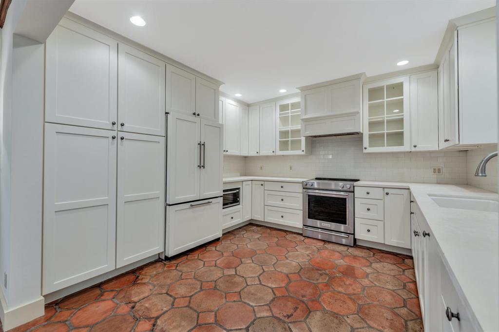 ROYAL PARK - Residential