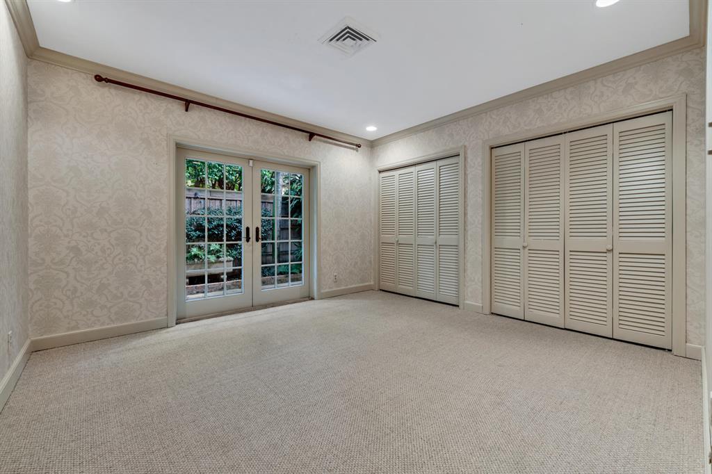 ROYAL PARK - Residential