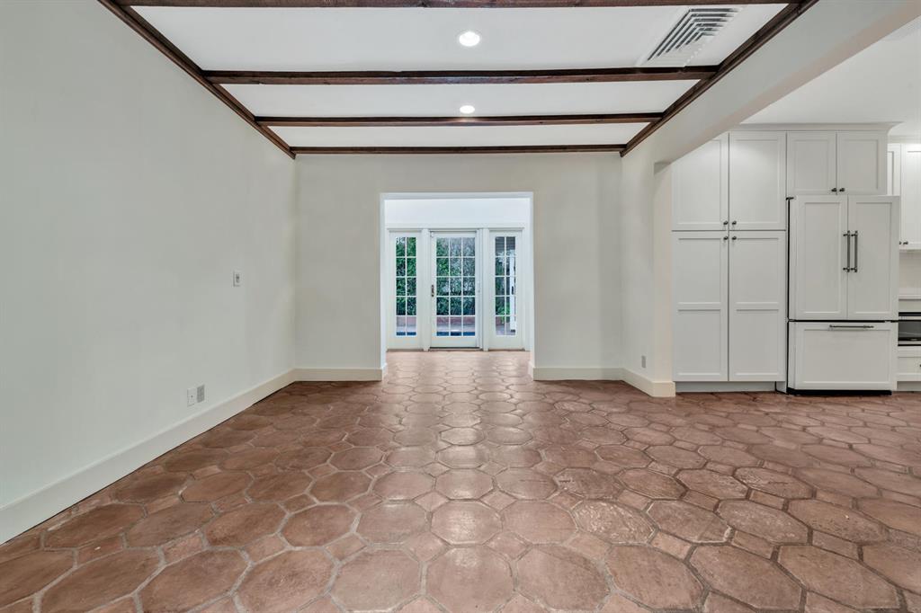 ROYAL PARK - Residential