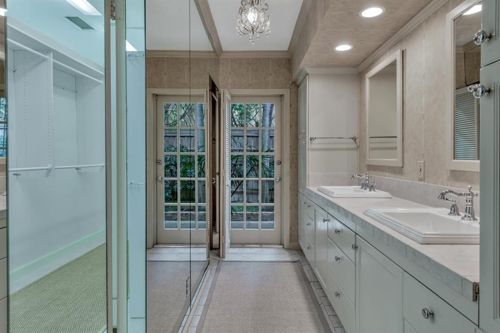 ROYAL PARK - Residential