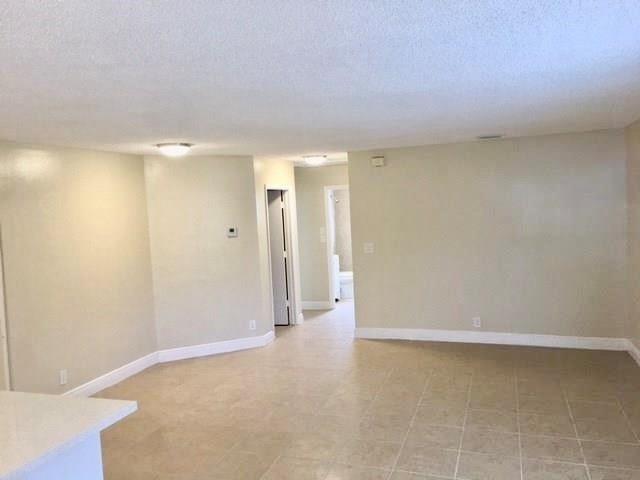 1136 NW 5th Ct
