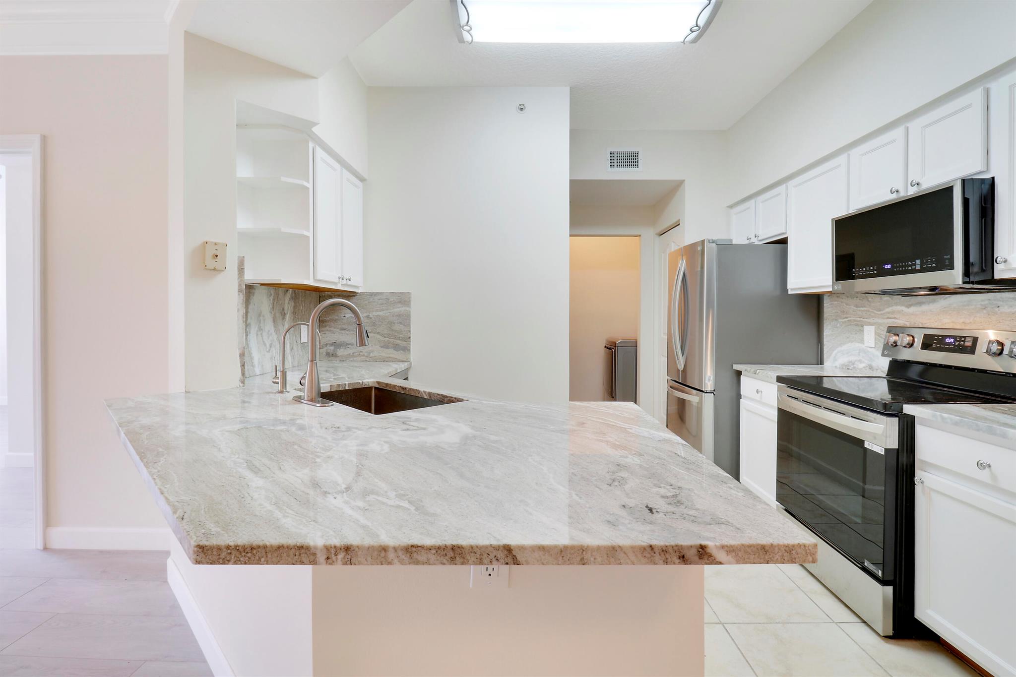 FIORE AT THE GARDENS CONDO - Residential Lease