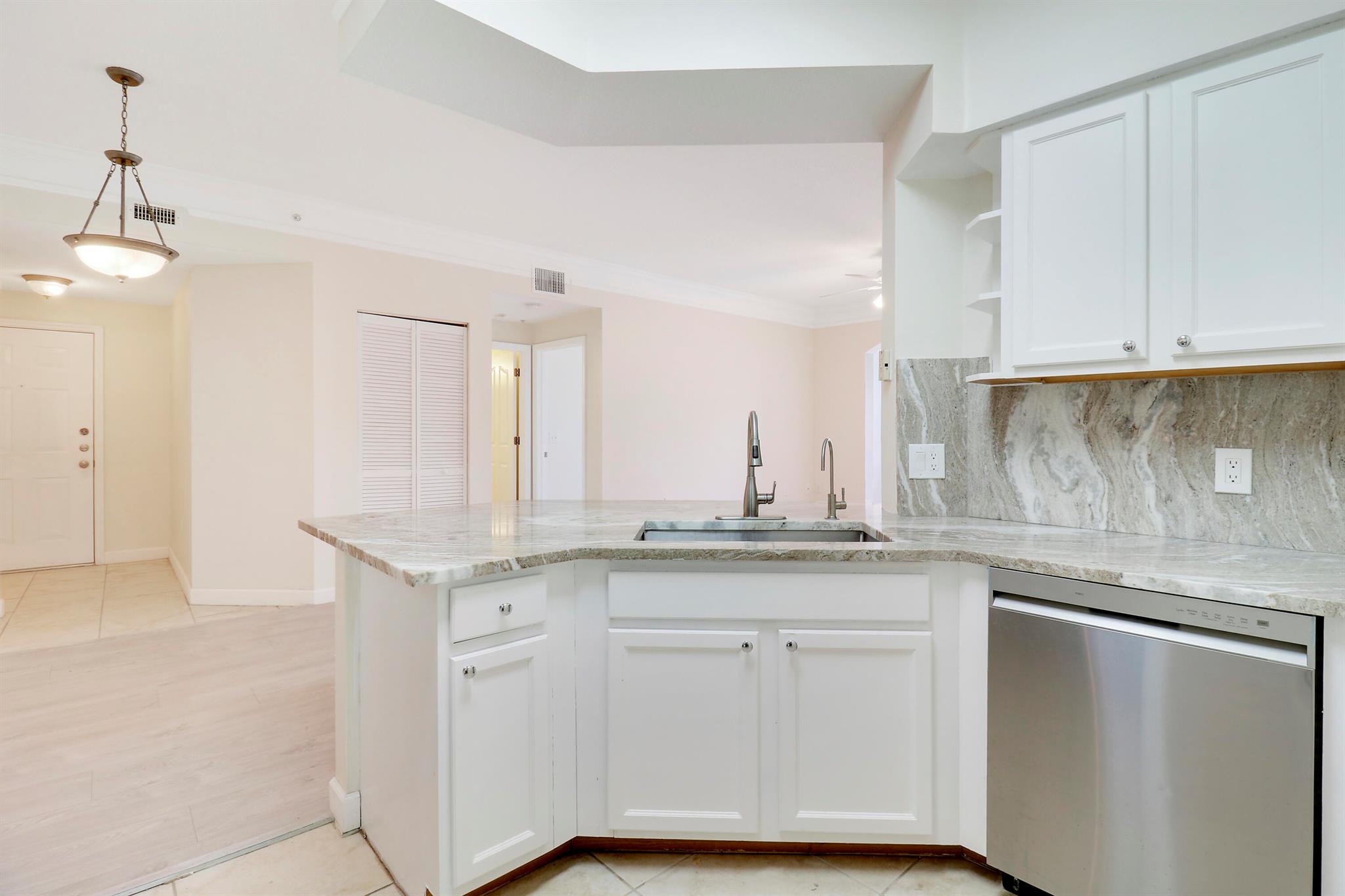 FIORE AT THE GARDENS CONDO - Residential Lease