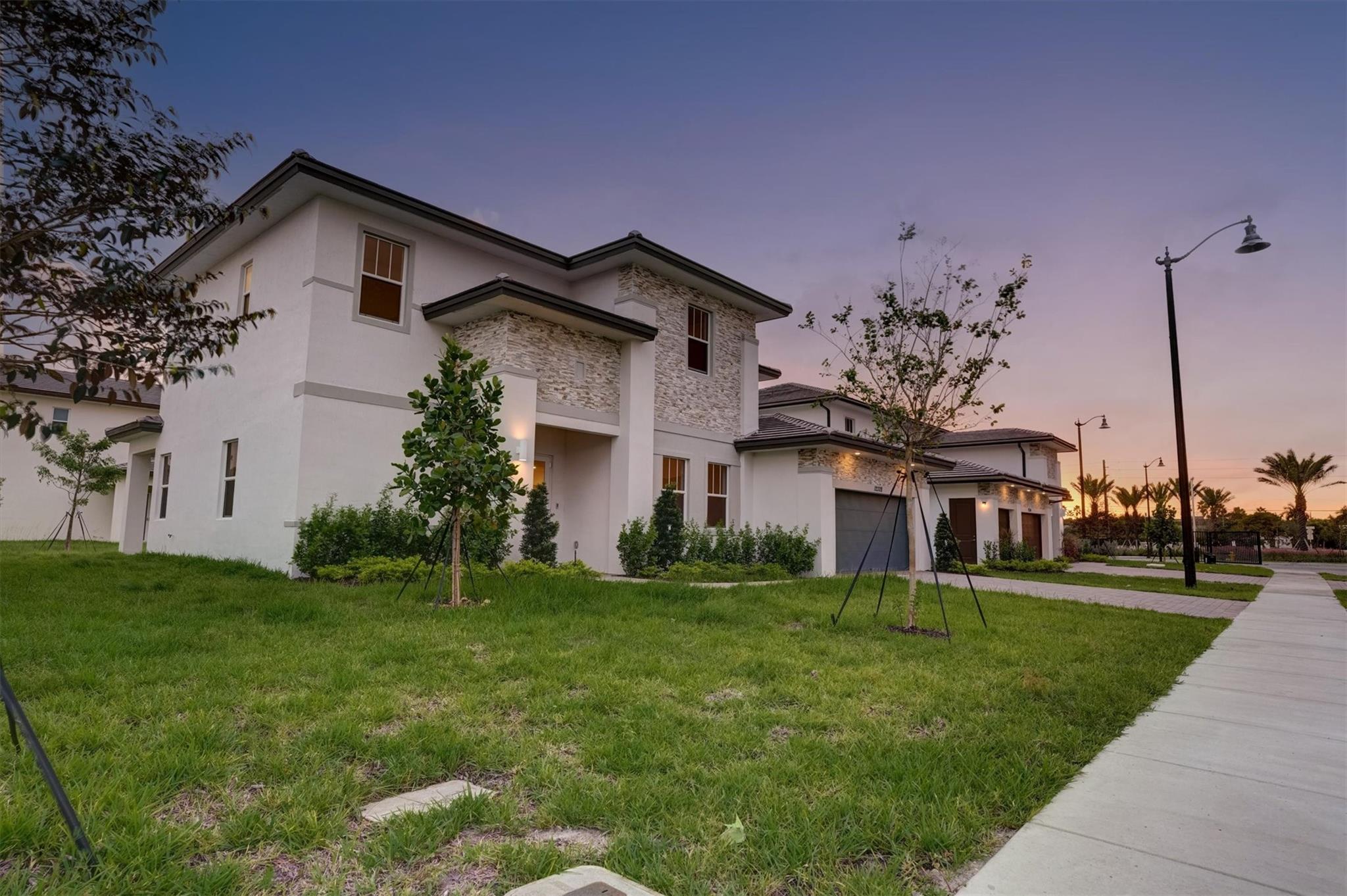 CRESCENT RIDGE - Residential