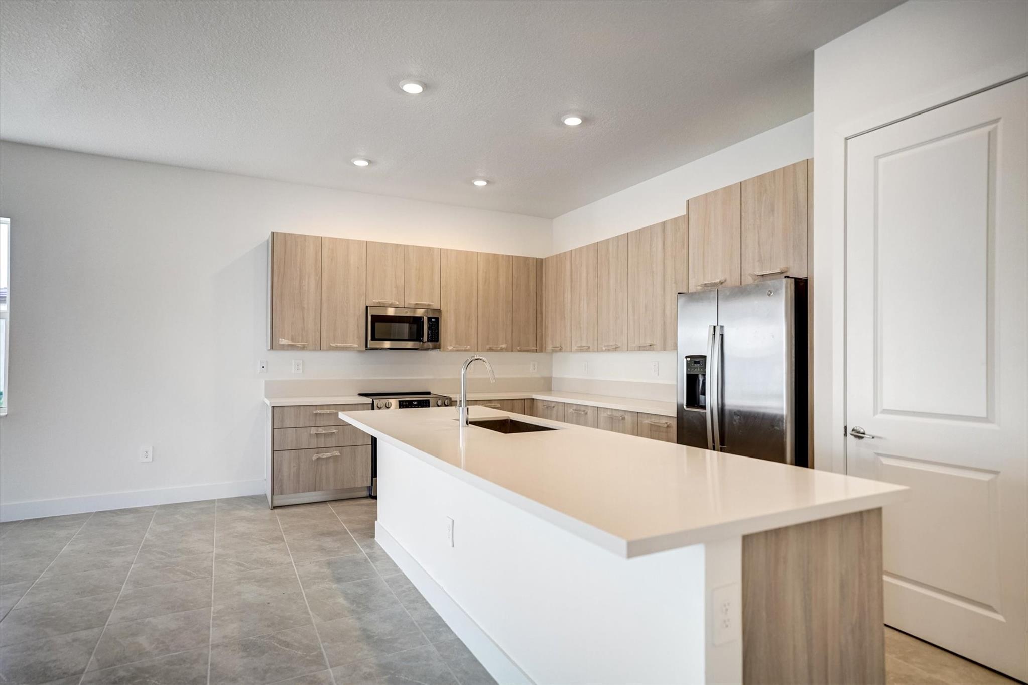 CRESCENT RIDGE - Residential