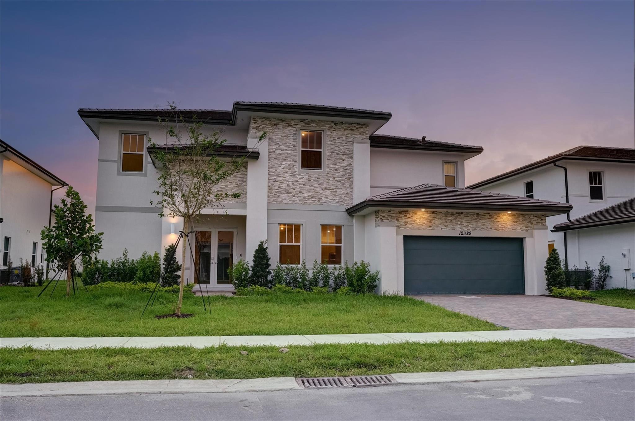 CRESCENT RIDGE - Residential