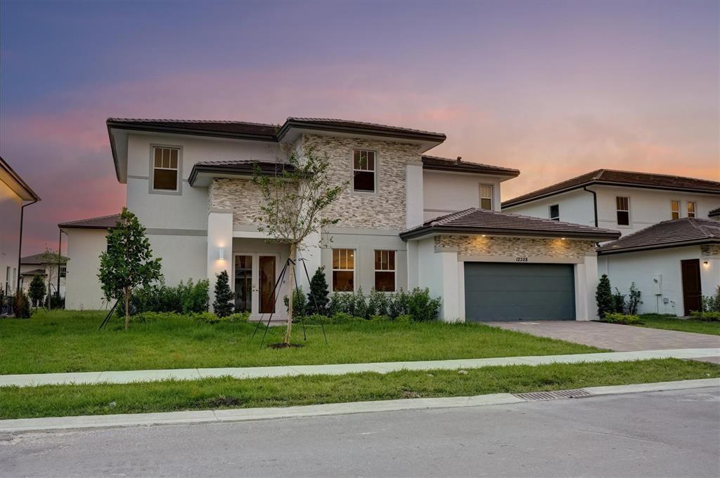 CRESCENT RIDGE - Residential