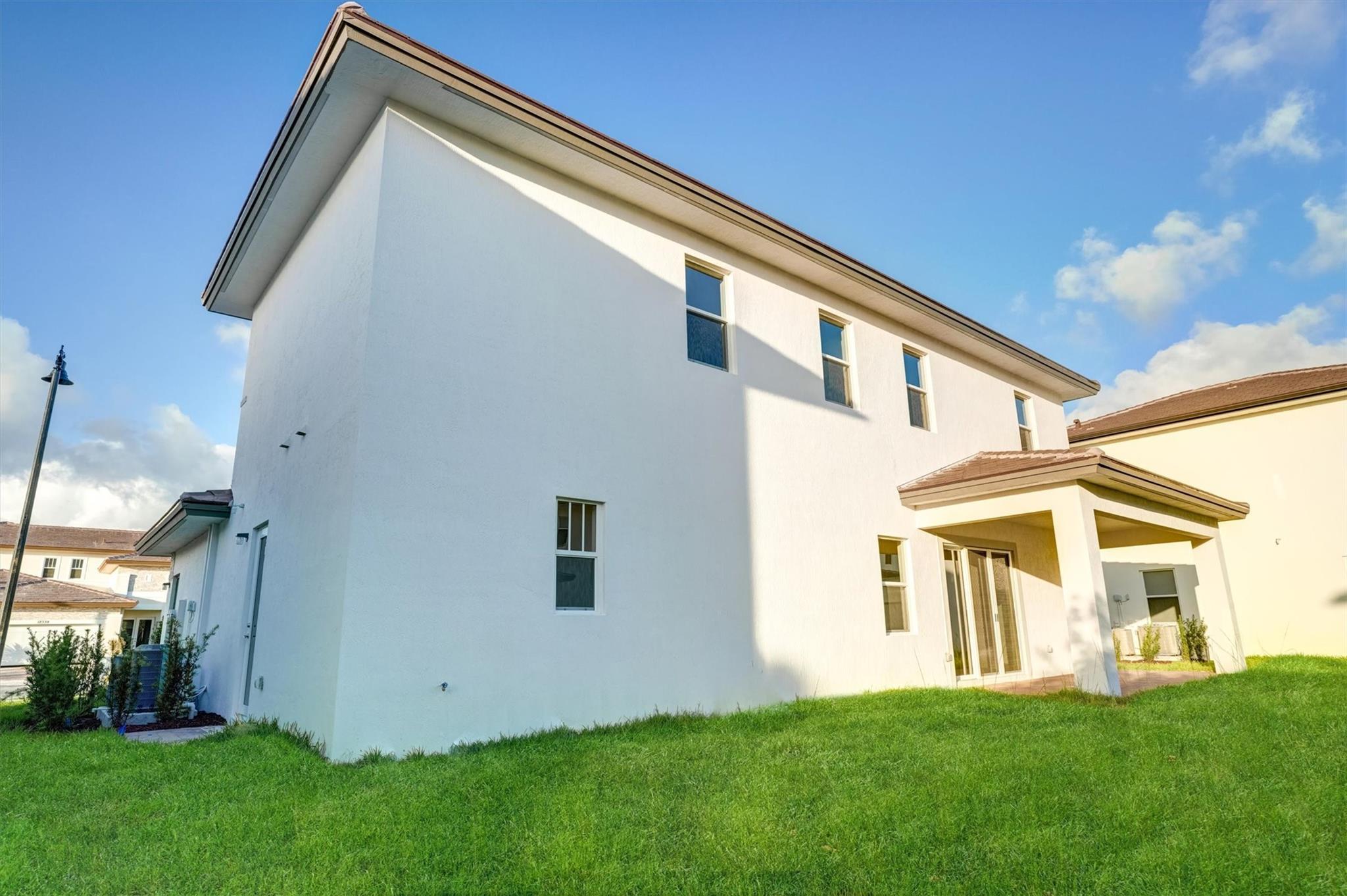 CRESCENT RIDGE - Residential