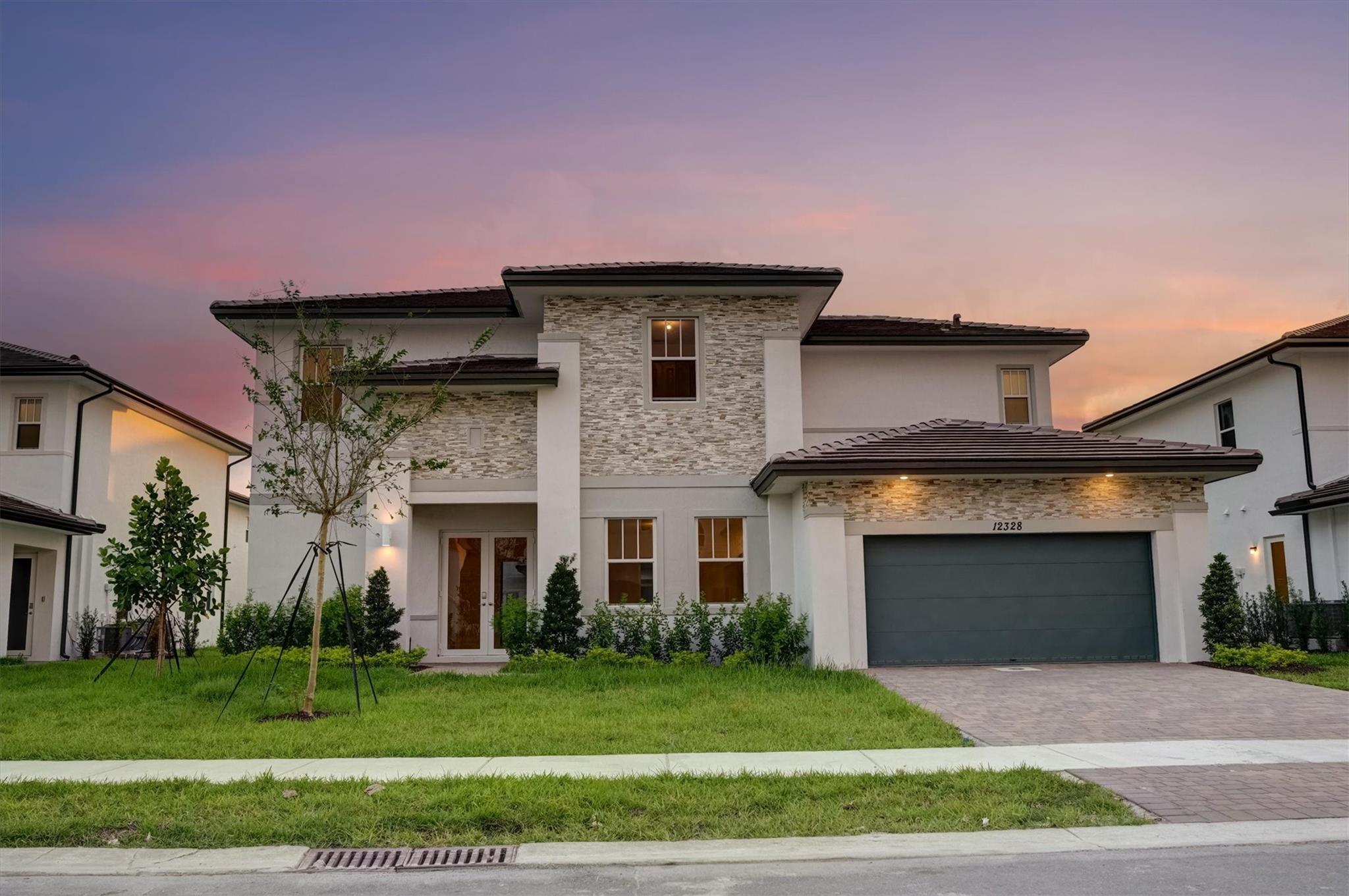 CRESCENT RIDGE - Residential