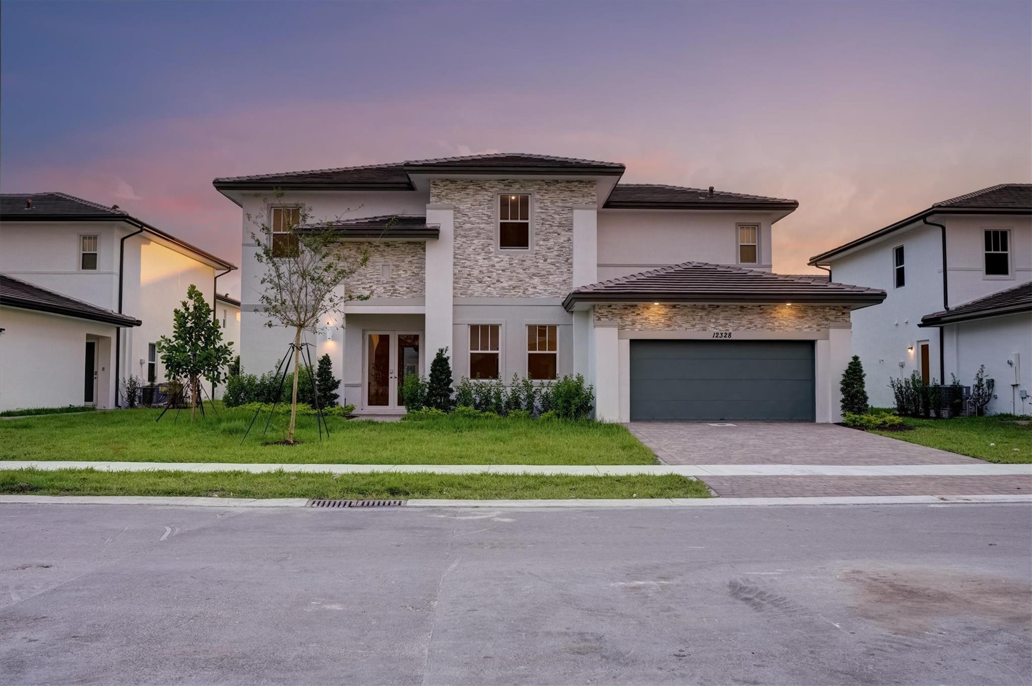 CRESCENT RIDGE - Residential