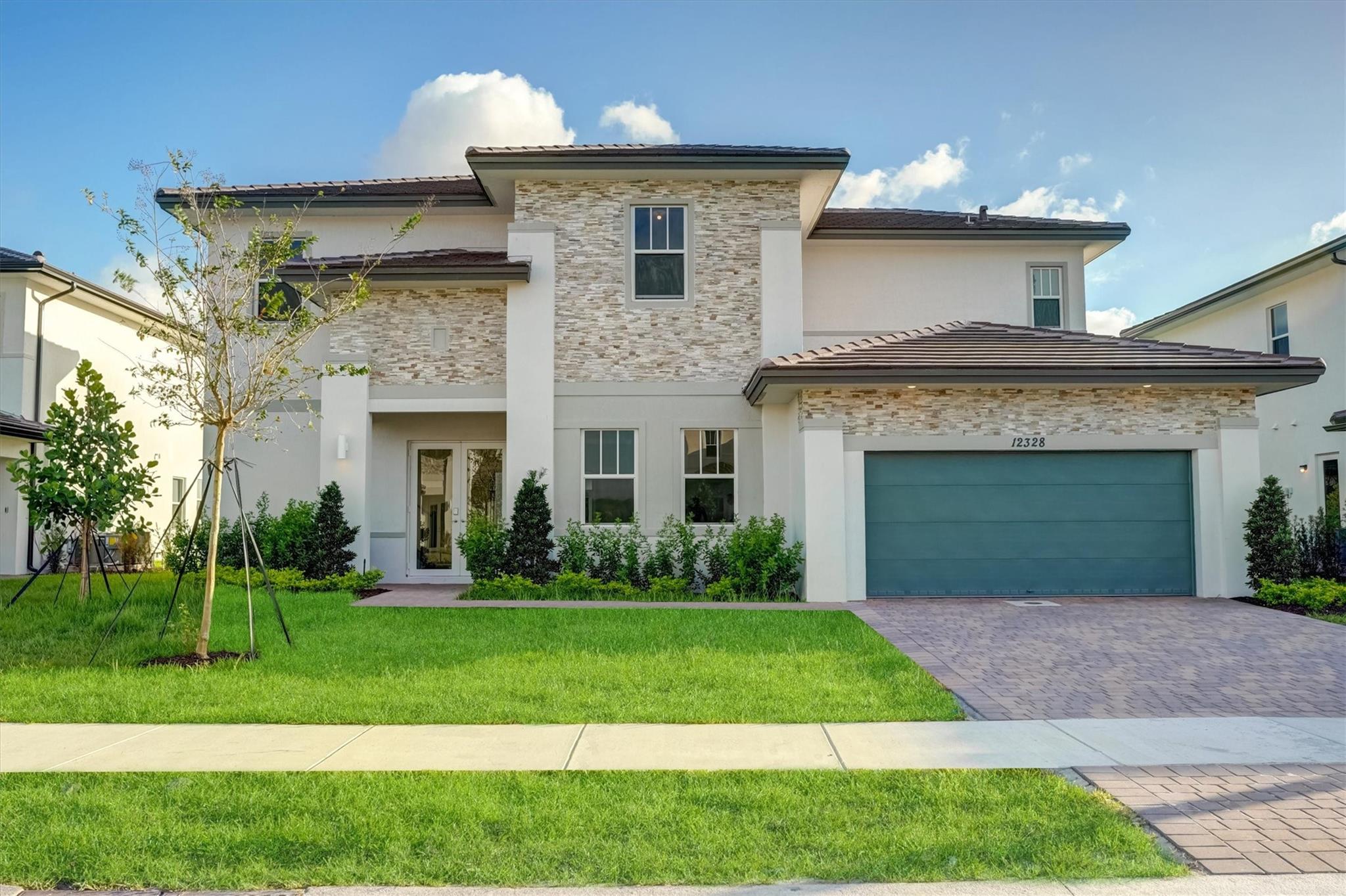 CRESCENT RIDGE - Residential
