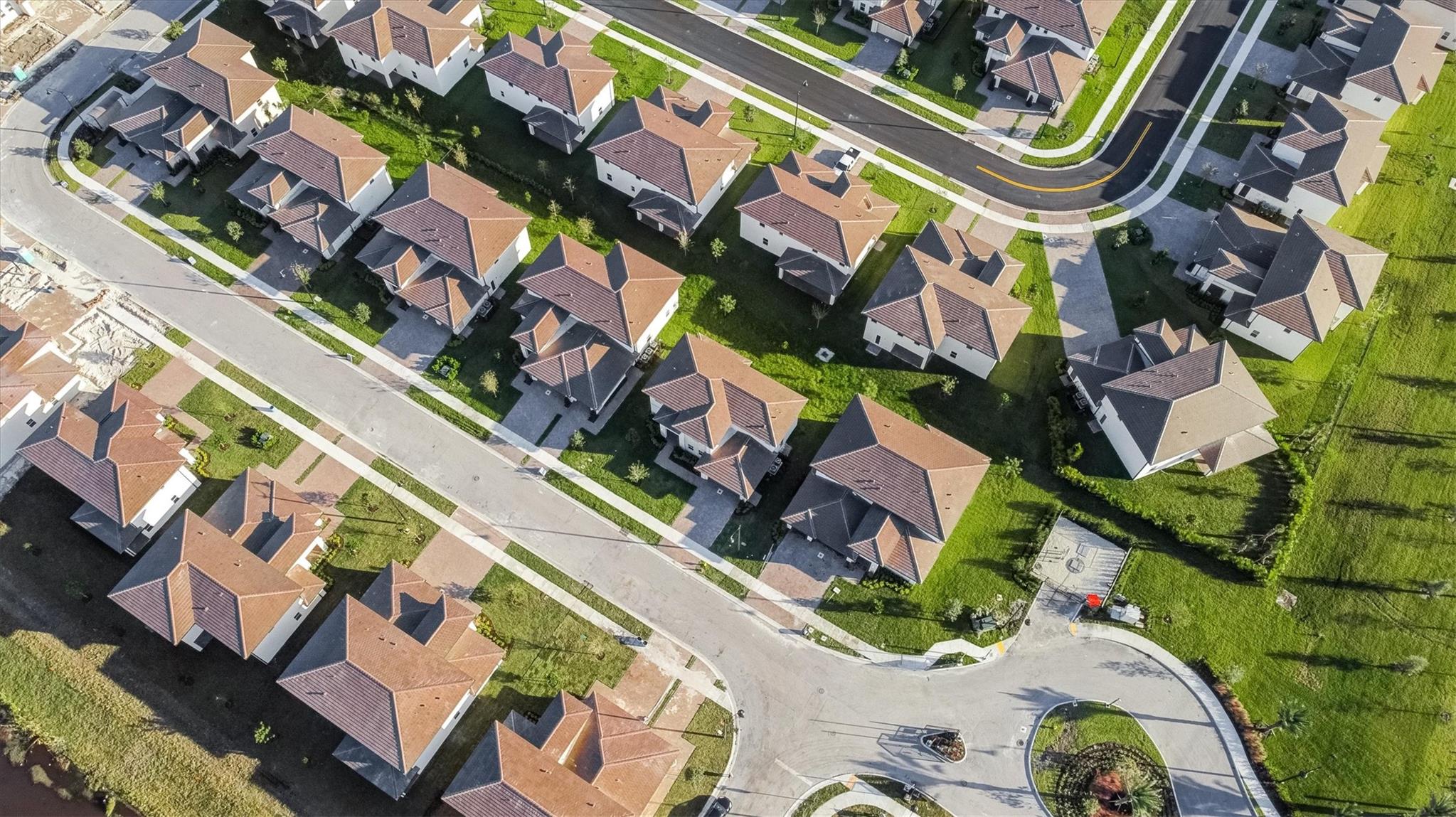 CRESCENT RIDGE - Residential