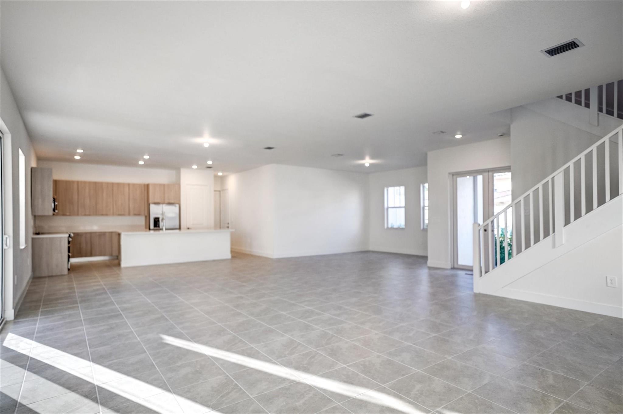 CRESCENT RIDGE - Residential