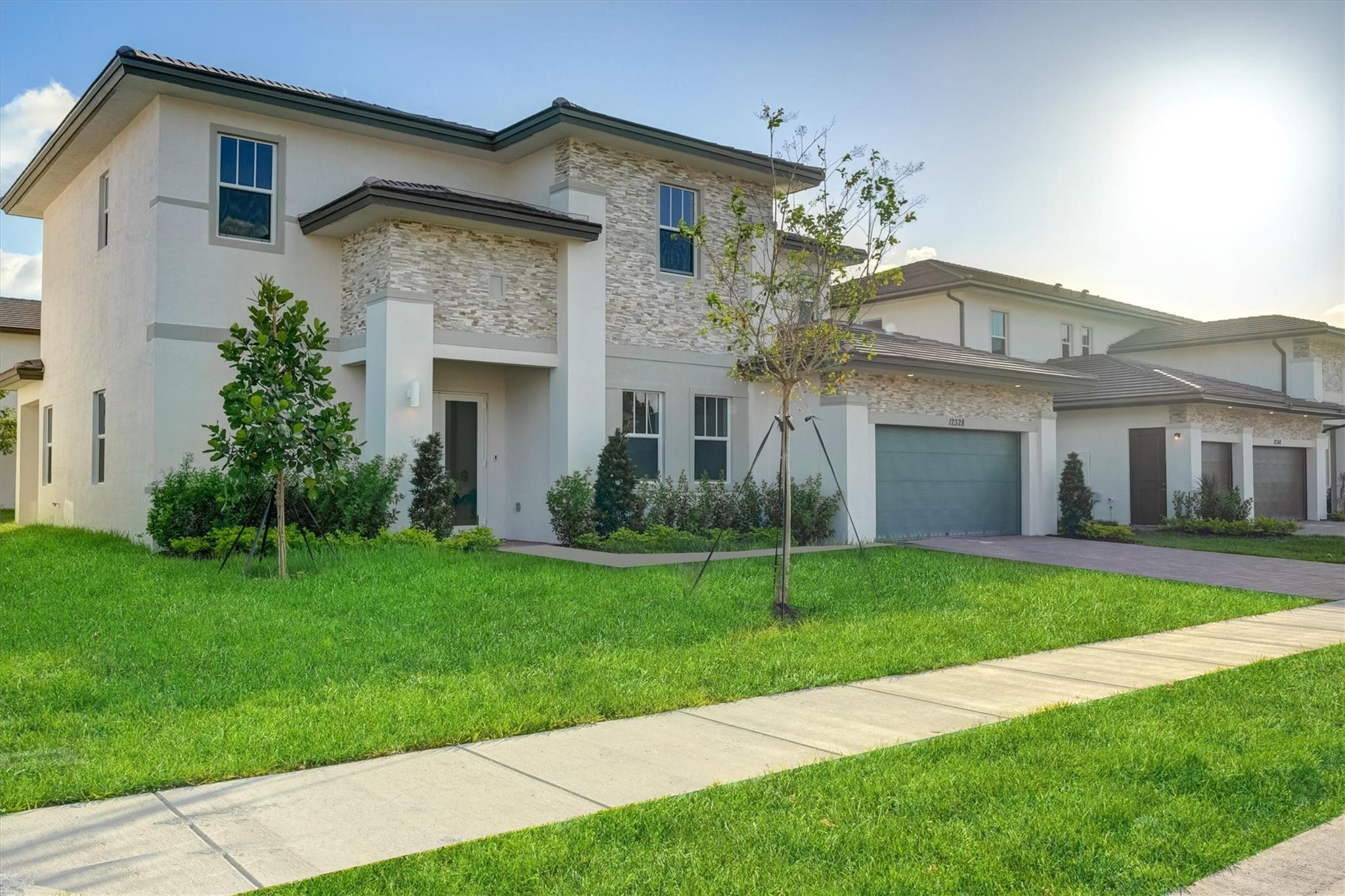 CRESCENT RIDGE - Residential