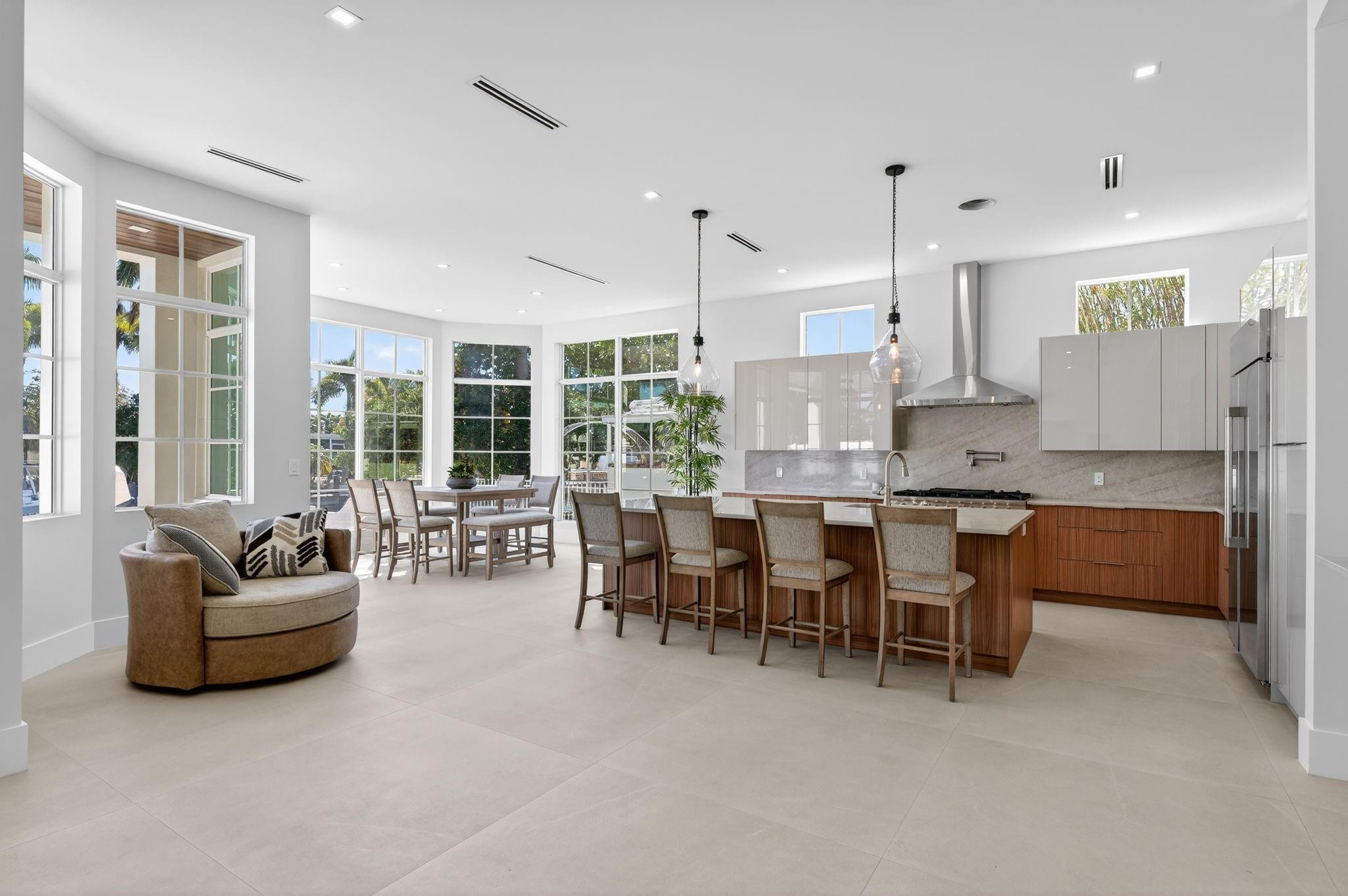 CYPRESS HARBOR - Residential