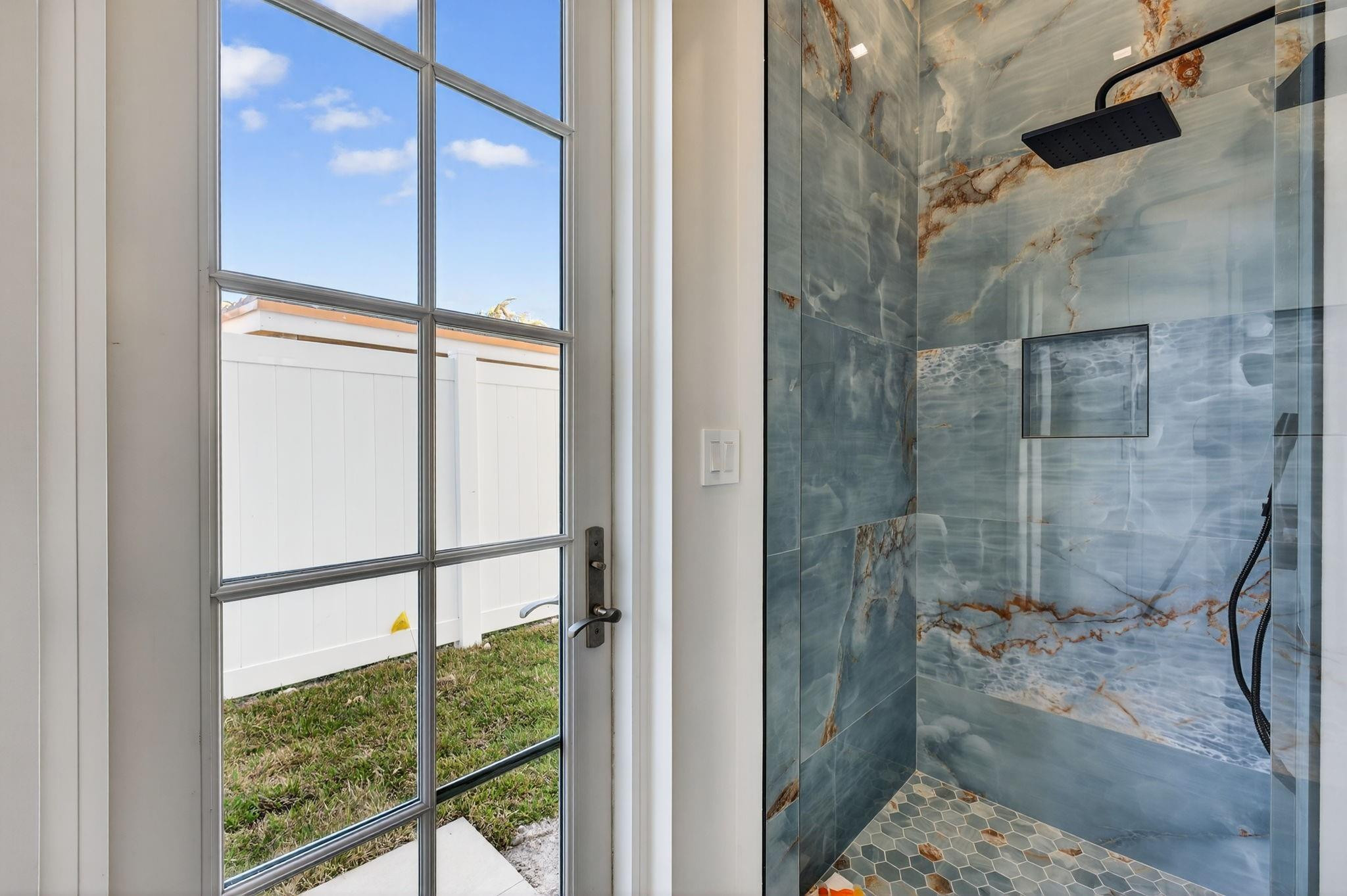 CYPRESS HARBOR - Residential