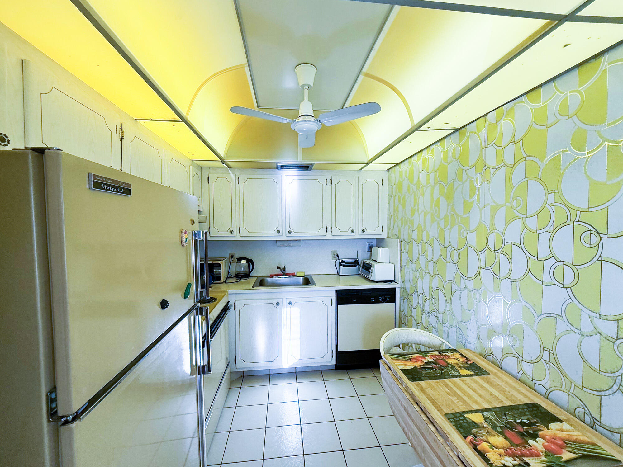 CAMBRIDGE A CONDO - Residential