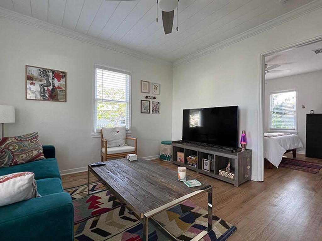 Photo of 430 N L Street, Lake Worth Beach, FL 33460 (MLS # B26028831)