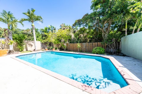 Tiny photo for 6765 NW 75th Place, Parkland, FL 33067 (MLS # B26066219)