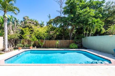Tiny photo for 6765 NW 75th Place, Parkland, FL 33067 (MLS # B26066219)